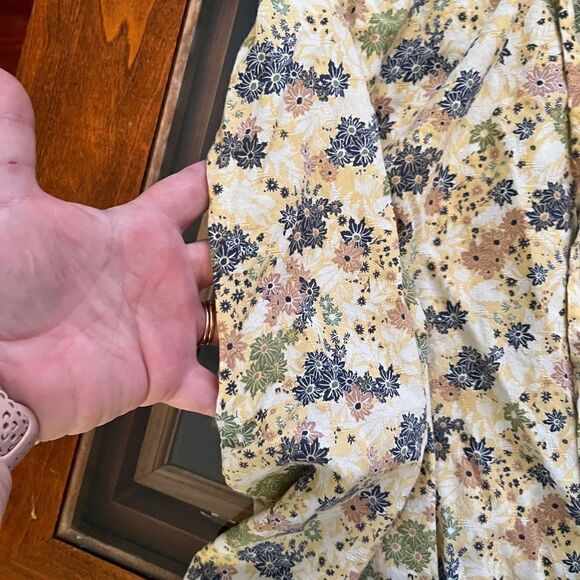 Universal Threads Medium Dress Cute Midi - Picture 6 of 15